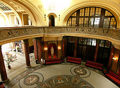 The dome hall in the aula - Budapesta, Ungaria