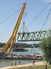 Crane ships are working on the reconstruction of the Újpest Railway Bridge - Budapesta, Ungaria