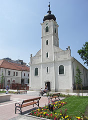 The Reformed (Calvinist) Church of Gödöllő on the main square - Gödöllő, Ungaria