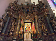 Wood-carved baroque main altar - Márianosztra, Ungaria