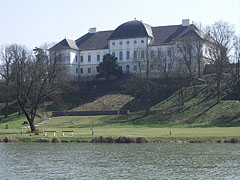 The park of the Forgách Mansion, this so-called "Várkert" (literally "Castle Garden") is a nature reserve today - Szécsény, Ungaria