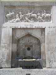 A wall fountain on the side of the Franciscan church - Székesfehérvár, Ungaria