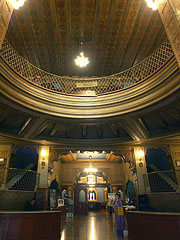 The lobby of the Uránia House - Budapest, Ungheria