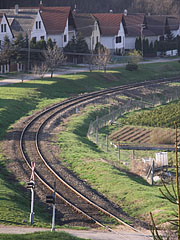 Curved rails and a railway crossing - Eplény, Ungheria