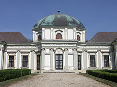 The western facade of Savoy Mansion, viewed from the garden - Ráckeve, Ungheria