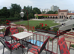 The "Medieval Ruin Garden" from the terrace of the Kávészínház Café - Székesfehérvár, Ungheria