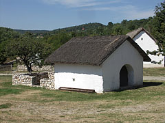 Communal well (or town well) and wash-house of Köveskál - Szentendre, Unkari