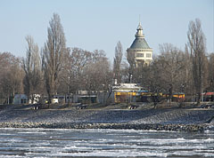 The Margaret Island with the Water Tower in wintertime - Budimpešta, Madžarska