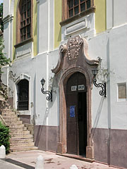 The entrance of the lower church - Gödöllő, Madžarska