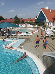 The outdoor amusement pool and other pools - Kehidakustány, Madžarska