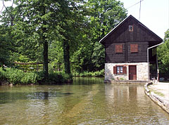 Sobe Belkovi guesthouse (private accommodation) by river - Slunj, Kroatië