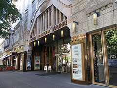 The main entrance of the Párizs Department Store (in Hungarian "Párizsi Nagyáruház" or "Divatcsarnok") on the Andrássy Avenue - Budapest, Ungari