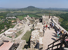 Breathtaking panorama with the walls of Szigliget Castle and the Balaton Uplands (Balaton-felvidék) region - Szigliget, 헝가리