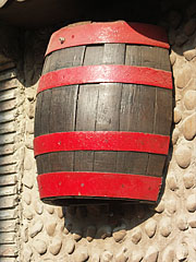 A barrel is a practical decoration for a wine cellar - Mogyoród, Мађарска