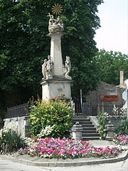 Holy Trinity Column in the square - Paks, Maďarsko
