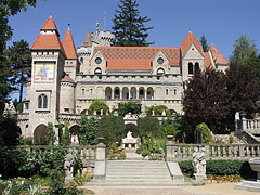 Bory Castle (in Hungarian "Bory-vár") - Székesfehérvár (Stoličný Bělehrad), Maďarsko