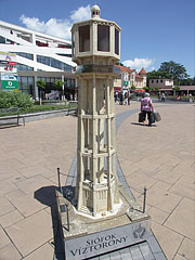 Scale model of the Siófok Water Tower in the square - Siófok, Macaristan