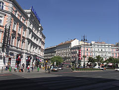 The octogonal junction of the Andrássy Avenue and the Grand Boulevard - Budapesta, Ungaria