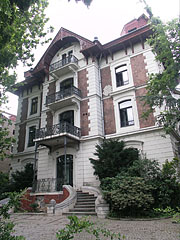 The four-story villa of Rezső Ray architect - Budapesta, Ungaria