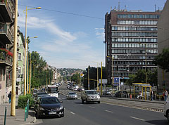 Alkotás út (or Alkotás Road; on the right the so-called Intransmas office building can be seen) - Budapesta, Ungaria