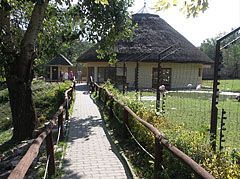 Footpath to the meerkats and the restaurant - Veszprém, Ungaria