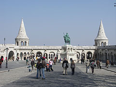 Multi-storey special lookout terrace called the Fisherman's Bastion ("Halászbástya") - Budapeste, Hungria