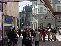 Passers-by on the Corvin köz (street) and on the boulevard - Budapest, Ungheria