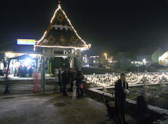Christmas celebrations in the main square at night - Mogyoród, Ungheria