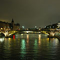 The Seine River and Pont Notre Dame (Notre Dame Bridge) - Parigi, Francia