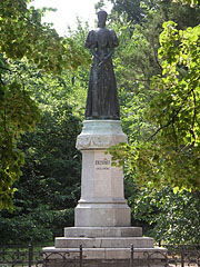 Memorial statue of Empress Elisabeth of Austria and Queen of Hungary (often called "Sisi") - Gödöllő, Unkari