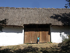 Croft and farmyard from Nyirád, the barn (and stable) - Szentendre, Unkari