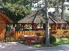 The terrace of the Forest Inn Restaurant - Veszprém, Madžarska