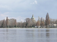 The Margaret Island and the Water Tower in Spring - Будапеща, Унгария