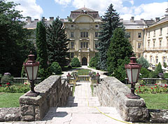The courtyard of Szent István University can humble even some castles - Gödöllő (Гёдёллё), Венгрия