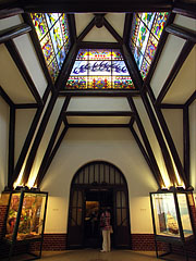 The interior of the former Bird House designed by Károly Kós (today Australia House) - Boedapest, Hongarije