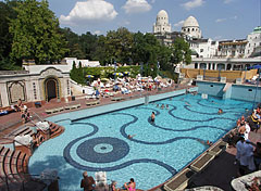 Open-air wave pool - Boedapest, Hongarije