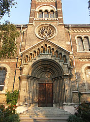 Our Lady of Hungary Main Parish Church ("Magyarok Nagyasszonya főplébániatemplom") of Rákospalota - Budapest, Ungari