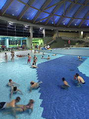 Wave pool - Budapest, Ungarn