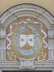 Crest (coat of arms) of the Order of Carmelites on the main facade of the Carmelite Church - Győr, Ungarn