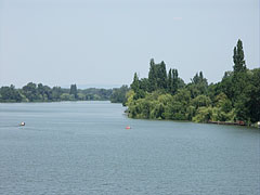 The Ráckeve-Soroksár Danube river branch, and the Csepel Island (on the left) - Ráckeve, ハンガリー