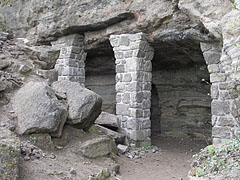 The Monk Dwellings are remains of a hermit colony from the Middle Ages (from the 11th-14th century) - Tihany, Мађарска